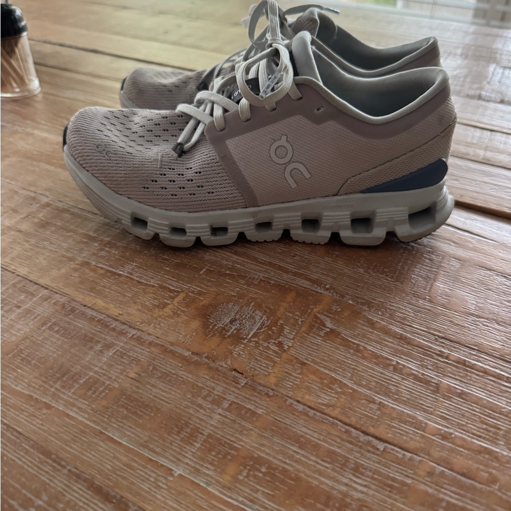 On Running Light Gray Athletic Sneakers